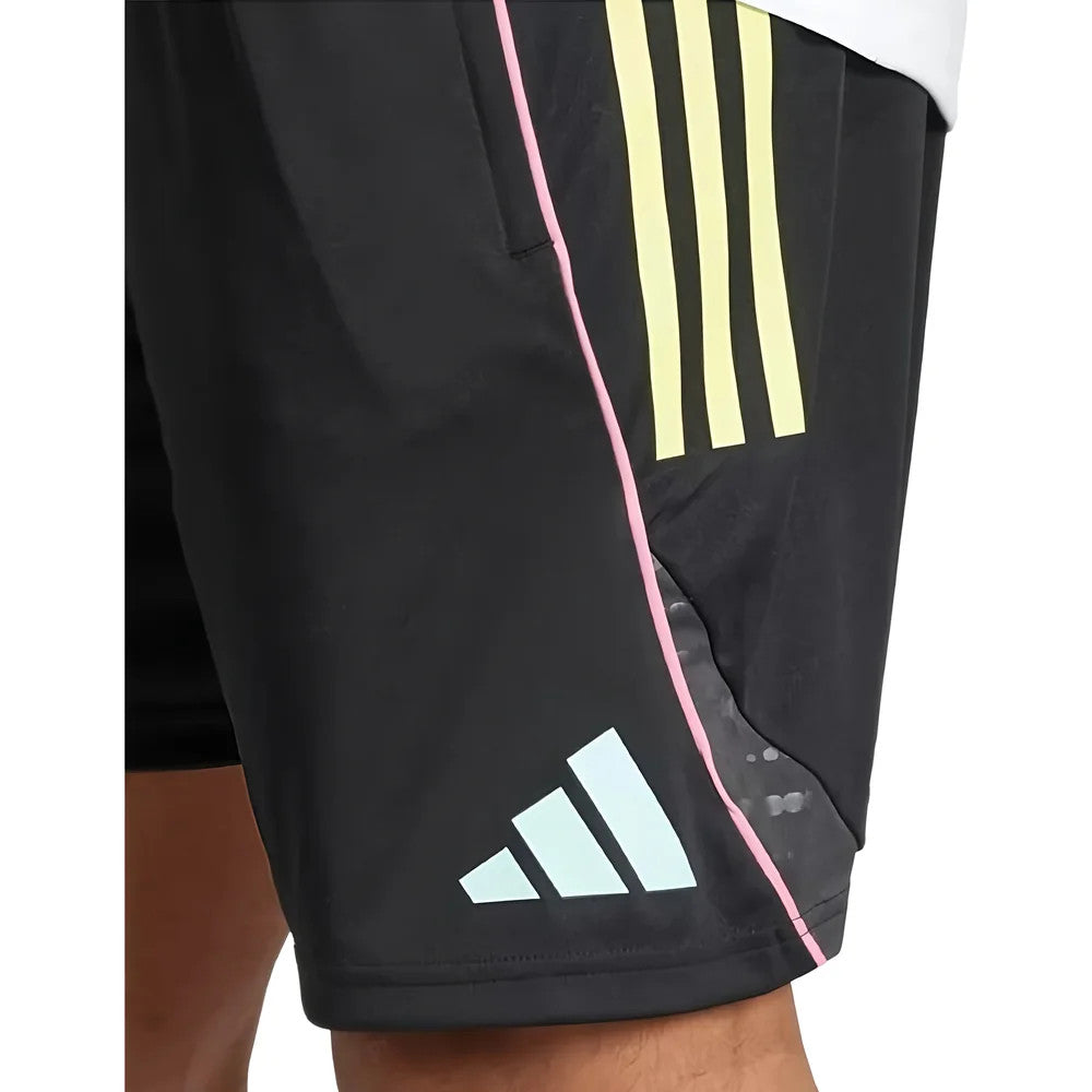 2025-2026 Juventus Training Shorts (Black)_1