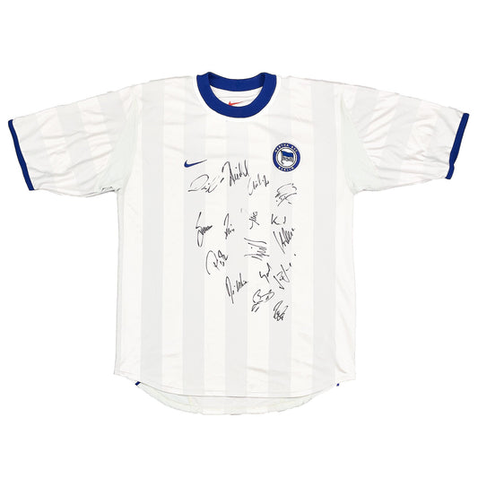 CULT KITS - 2000/01 HERTHA BERLIN *SQUAD SIGNED* AWAY SHIRT (M) NIKE