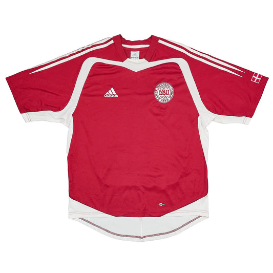 CULT KITS - 2004/05 DENMARK HOME SHIRT (M) ADIDAS