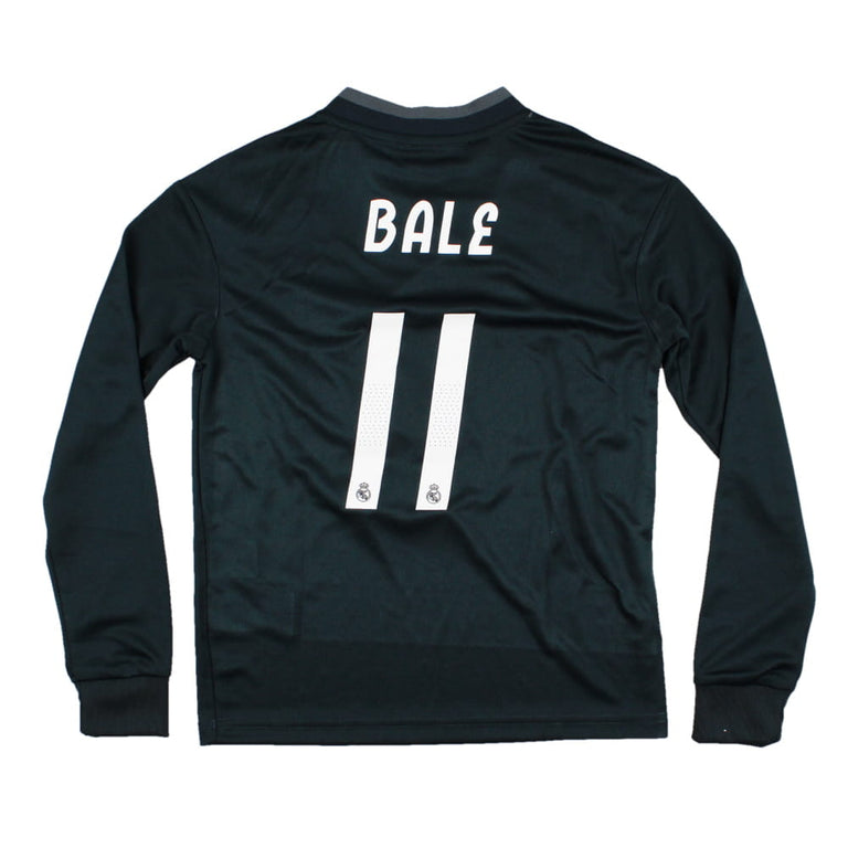 BNWT!!! Real Madrid hotsell long sleeve Benzema jersey