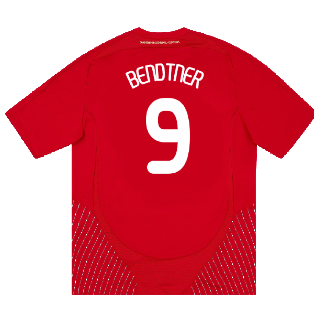 Denmark 2008-10 Home (Excellent) (Bendtner 9)_1
