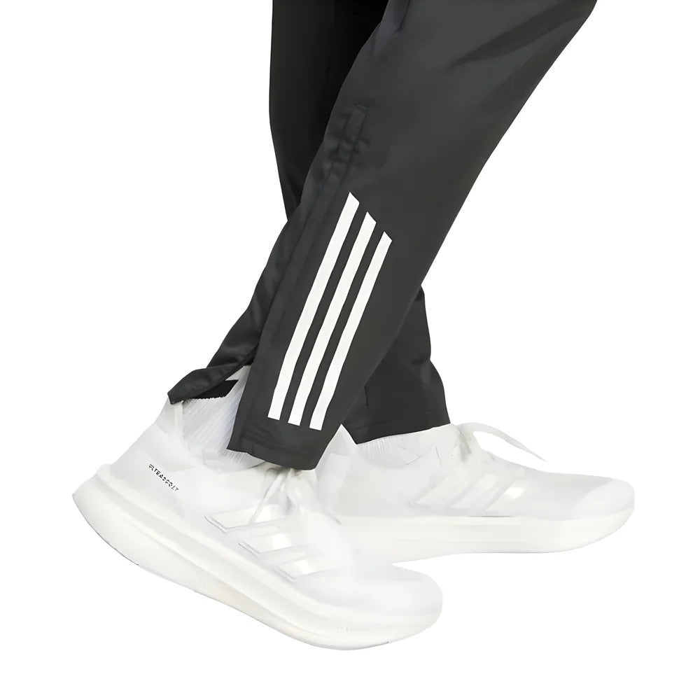2025-2026 Man Utd Presentation Pants (Black)_1