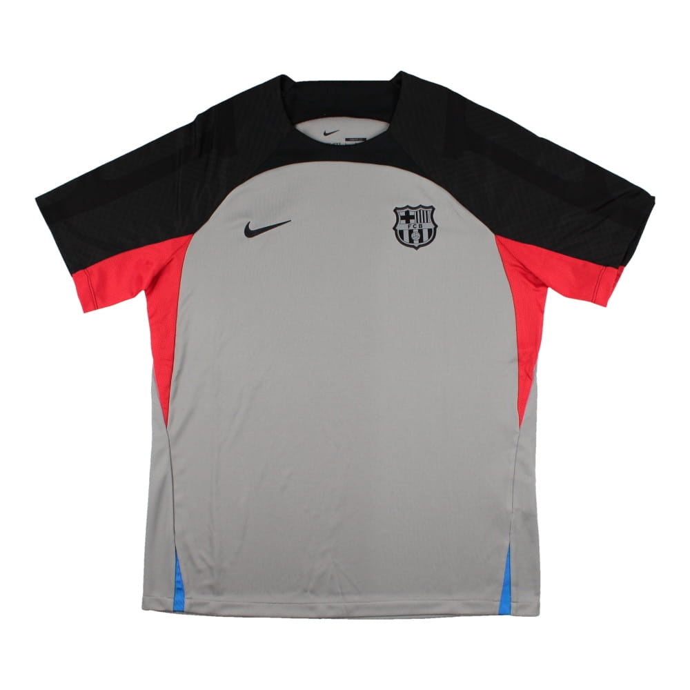 Barcelona shops training tank